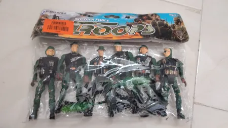 اسباب بازی جنگی طرح سرباز بسته 6 عددی