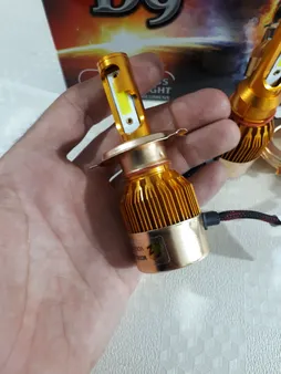 هدلایت لامپ خودرو D9 مدل H4 بسته 2 عددی