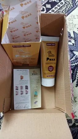 واکس کفش چرم پی واکس کد px به همراه اسفنج