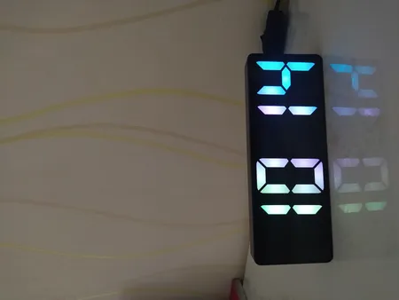 ساعت رومیزی دیجیتال مدل صفحه رنگی کد GH0725D