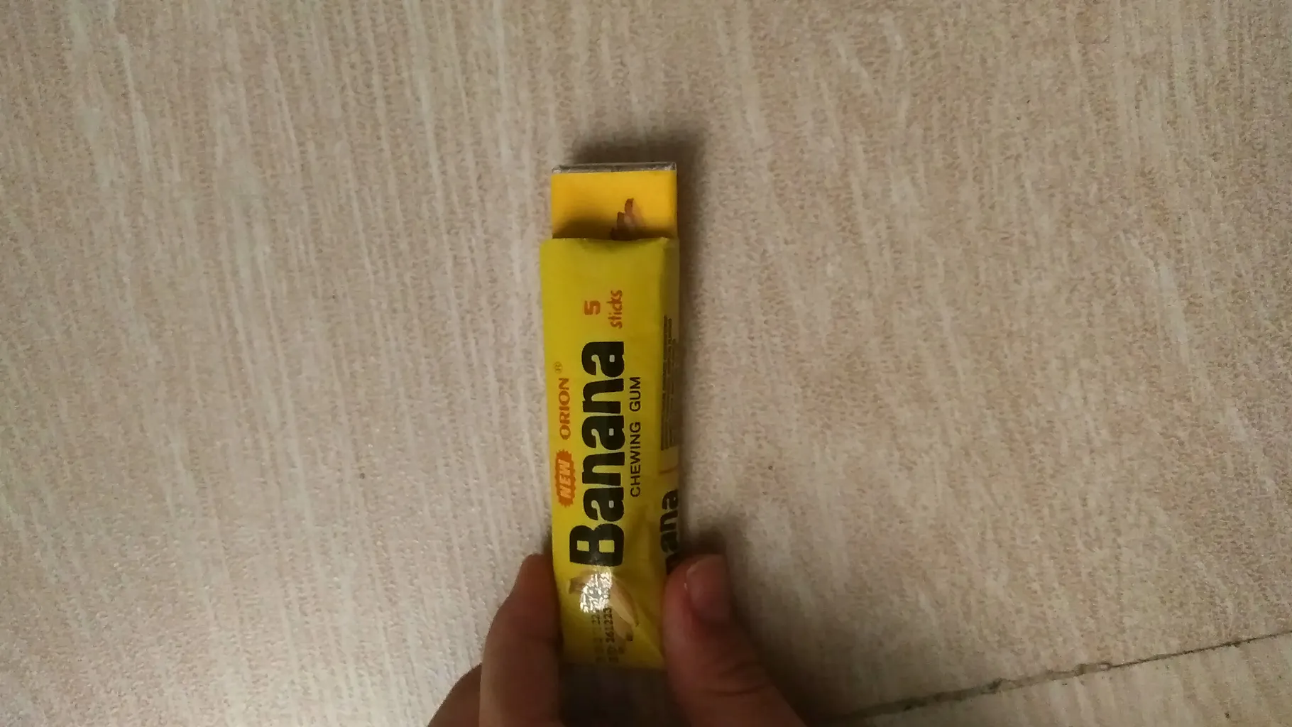 ابزار شوخی مدل آدامس سوسکی بسته 2 عددی