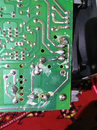 منبع تغذیه الکتریکی داژانگ مدل PS-305D