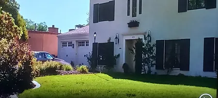 تلویزیون 55 اینچ کیو ال ای دی هوشمند آیوا مدل ZQ-GC3D55UHD