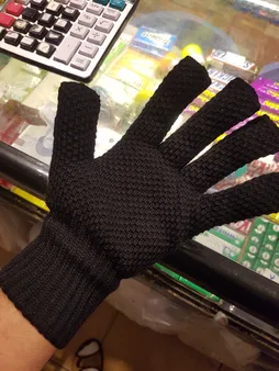 دستکش بافتنی زنانه تولیدی منوچهری کد hj56
