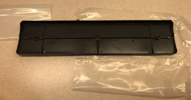 قاب پلاک آراکس یدک مدل AY-1621 مناسب برای پراید