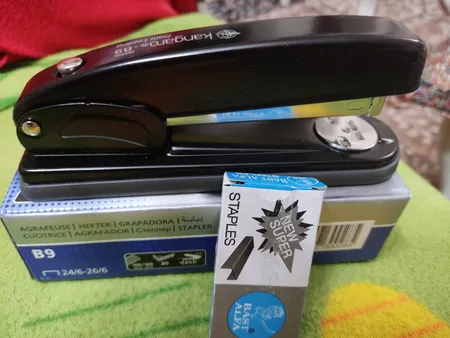 منگنه کانگرو مدل B9 به همراه سوزن منگنه دلوکس سایز 24/6