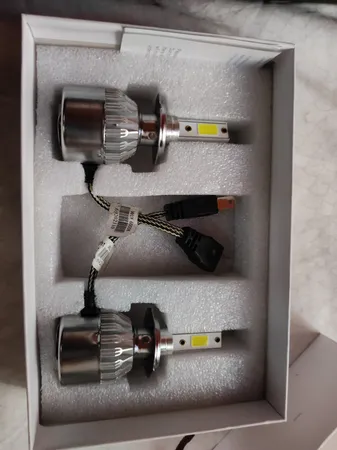 لامپ هدلایت خودرو مدل C6 H7 مناسب برای پژو 206 بسته دو عددی