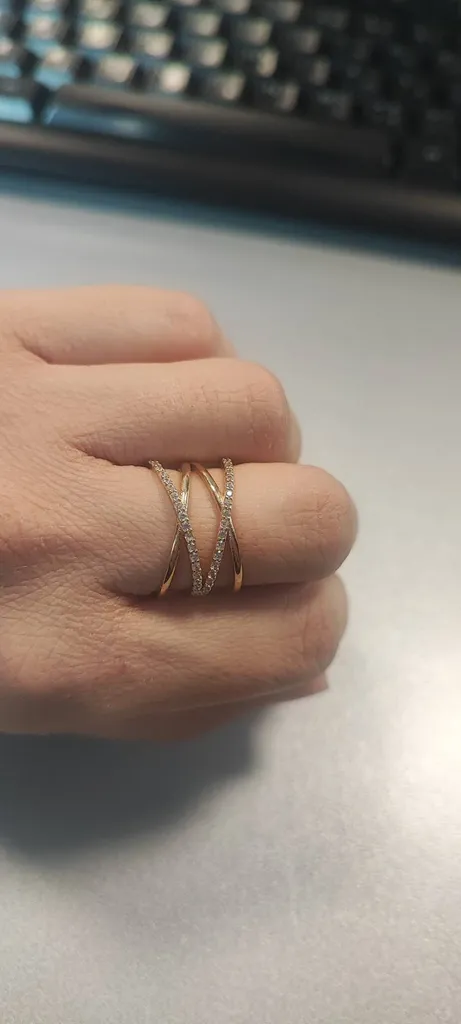 انگشتر طلا 18 عیار زنانه هور گالری مدل Acr570