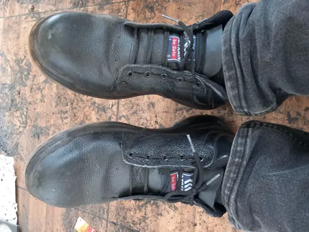 کفش ایمنی ایمن ترن مدل بلند چرم 01