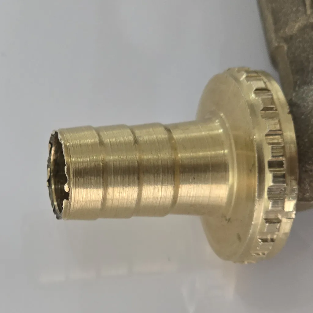 شیر حیاطی ایران آلیان مدل برنجی 1/2