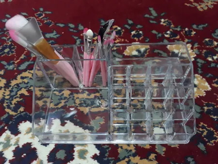 استند لوازم آرایشی مدل MA