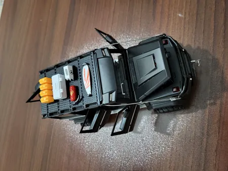 ماشین بازی مدل فلزی بنز جی کلاس آفرود