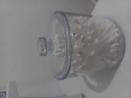 استند گوش پاک کن و پنبه آرایشی ویژن مدل پریتی کد MM01