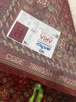 فرش ماشینی بزرگمهر طرح بلوچی کد78005 زمینه لاکی