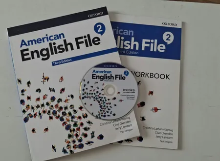 کتاب American English File 2 Third Edition اثر جمعی از نویسندگان انتشارات الوند پویان