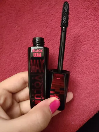 ریمل مکس مدل BLACK UP شماره 01