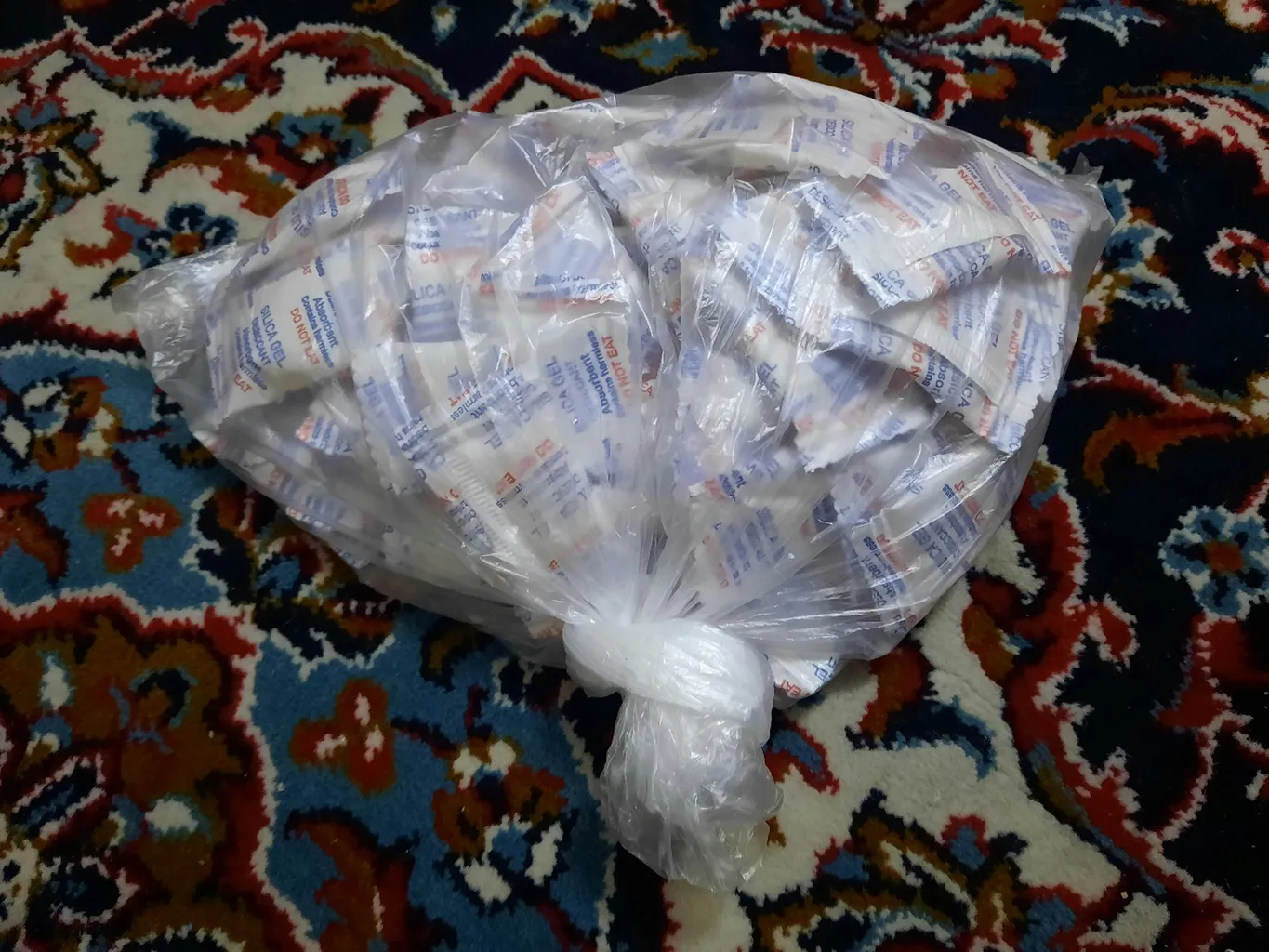 رطوبت گیر مدل سیلیکا ژل وزن 3 گرم بسته 100 عددی