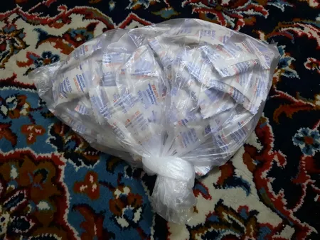 رطوبت گیر مدل سیلیکا ژل وزن 3 گرم بسته 100 عددی