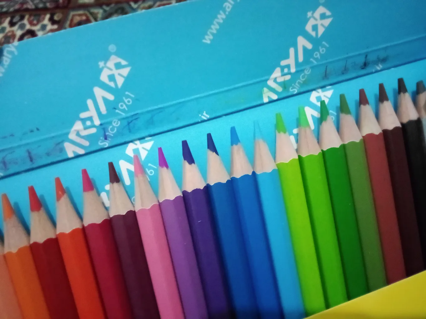 مداد رنگی 2+24 رنگ آریا مدل 3017