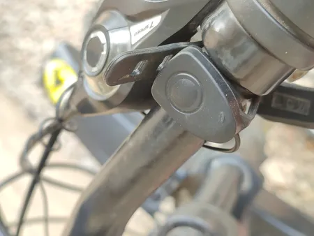 چراغ جلوی دوچرخه مدل 4 کاره 319B-15W