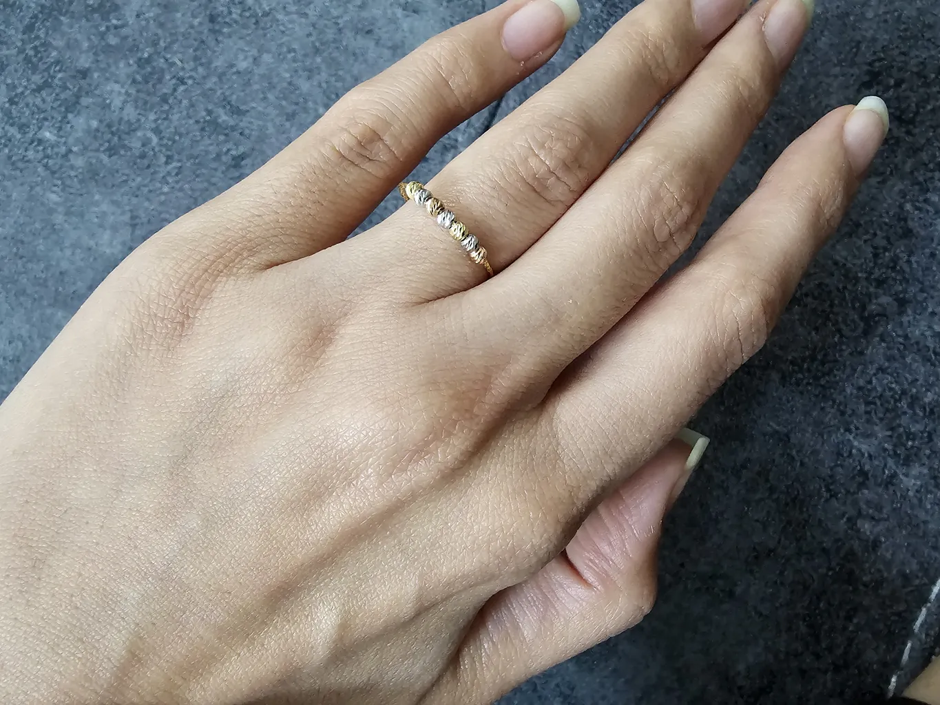 انگشتر طلا 18 عیار زنانه دوست خوب مدل dk390