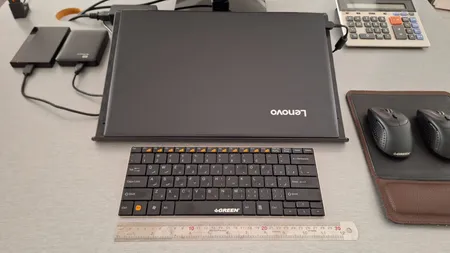 کیبورد بی‌سیم گرین مدل GK-102W با حروف فارسی