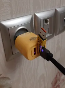 تجریه خرید شارژر دیواری 25 وات دو پورت آیرون ایکس مدل PDQC30 به همراه کابل تبدیل USB/USB-C به لایتنینگ/USB-C طول 1.5 متر