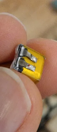 باتری لیتیوم-یون قابل شارژ کد ICR-6671 ظرفیت 90 میلی آمپرساعت مناسب برای ایرپاد بسته 2 عددی