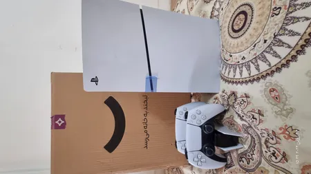 کنسول بازی سونی مدل PlayStation 5 Slim ظرفیت یک ترابایت ریجن 2016A اروپا به همراه دسته اضافی و پایه شارژر