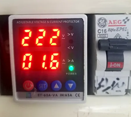 محافظ ولتاژ اتکو مدل ET-63A-VA