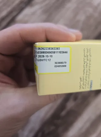 سرم روشن کننده پوست گلاما مدل VITAMIN C مناسب برای انواع پوست حجم 30 میلی لیتر