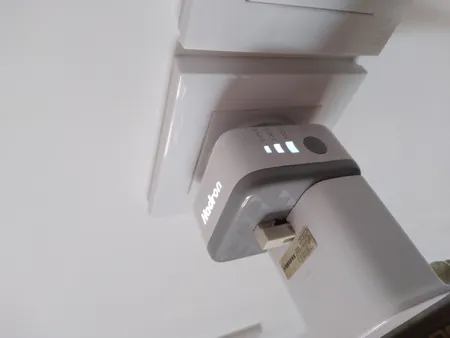 محافظ برق هوشمند تایمردار هادرون مدل P103