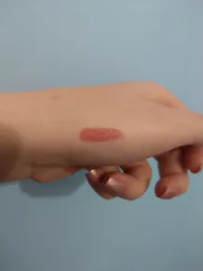 تجریه خرید رژ لب جامد گلدن رز شماره 03