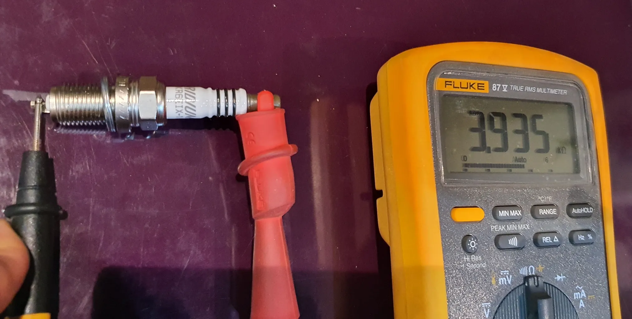 شمع خودرو ان جی کی مدل IX سوزنی پایه کوتاه ایریدیوم BKR6EIX-11 بسته ۴ عددی