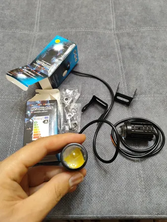 پرژکتور دو کنتاکت خودرو طرح نقطه ای بسته دو عددی