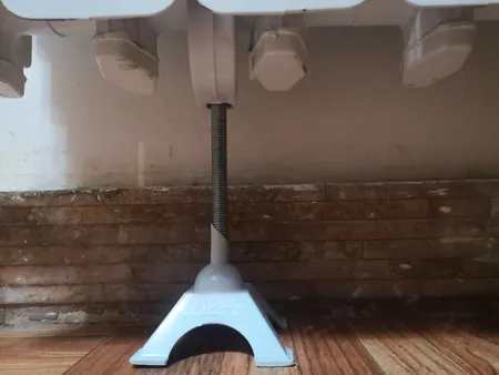 پایه رادیاتور چی چست مدل CC12 بسته دو عددی