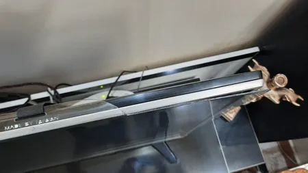 محافظ صفحه نمایش تلویزیون مدل SP-43 مناسب برای تلویزیون 43 اینچی