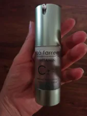 تجریه خرید سرم ضد چروک و روشن کننده لافارر مدل Ferulic Acid مناسب انواع پوست حجم 30 میلی لیتر