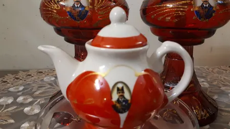 قوری زعفران طرح ناصرالدین شاه کد M123