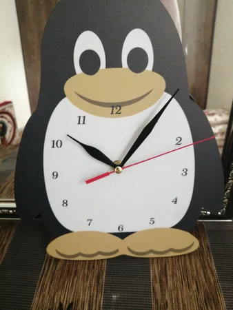 ساعت دیواری کودک باروچین طرح پنگوئن