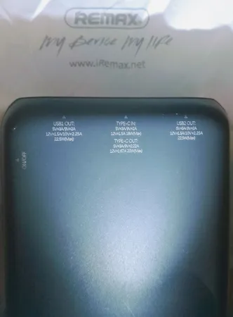 پاوربانک 22.5 وات ریمکس مدل RPP-72 ظرفیت 20000 میلی آمپر ساعت