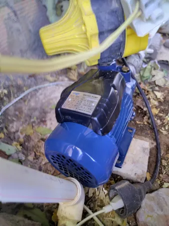 پمپ آب ویگو مدل QB60