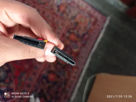 کابل تبدیل برق 4 پین به دو ساتا مدل TKC