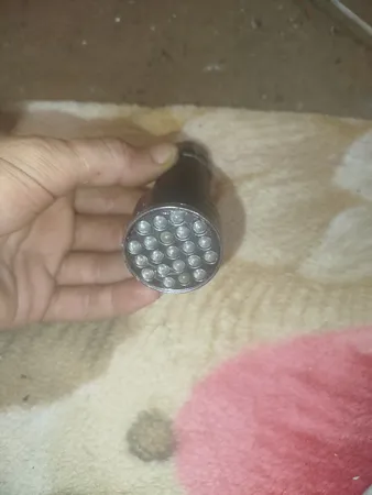 چراغ قوه دستی مدل HW-F600