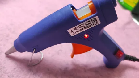 دستگاه چسب تفنگی 20 وات مدل Hotmelt FQ-E