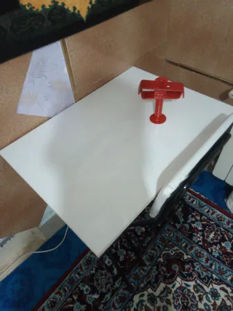 میز و صندلی تحریر تاشو و تنظیم شو باس قرمز