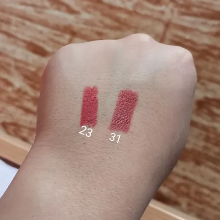 رژ لب مدادی میلوس شماره 23