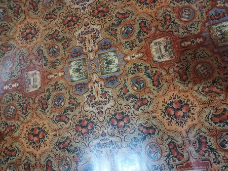 کاغذ کادو مدل شیراز بسته 5 عددی