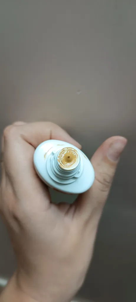 کرم پودر BB نوآکنه مدل s20 حجم 40 میلی لیتر