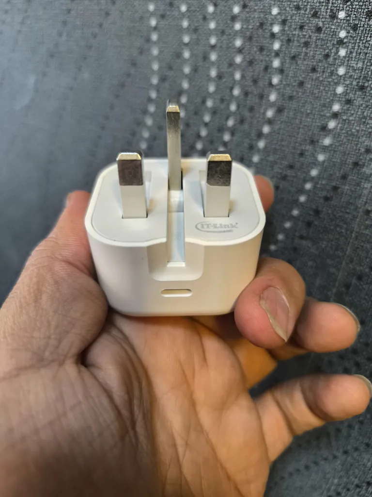 شارژر دیواری 35 وات آی تی لینک مدل iPhone 16 Pro Max A2344 به همراه کابل USB-C